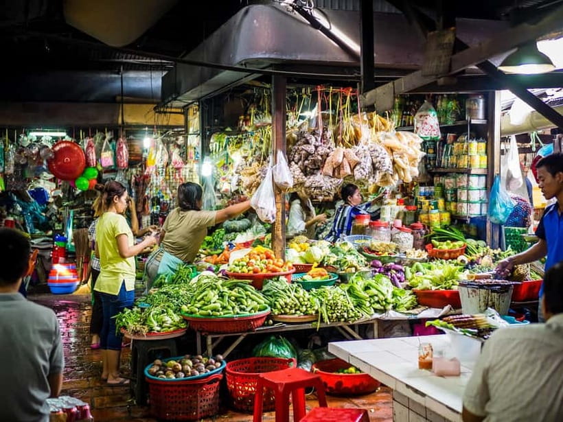 Da Nang/Hoi An: Market Tour, Basket Boat Ride, Cooking Class - Who will enjoy this most?