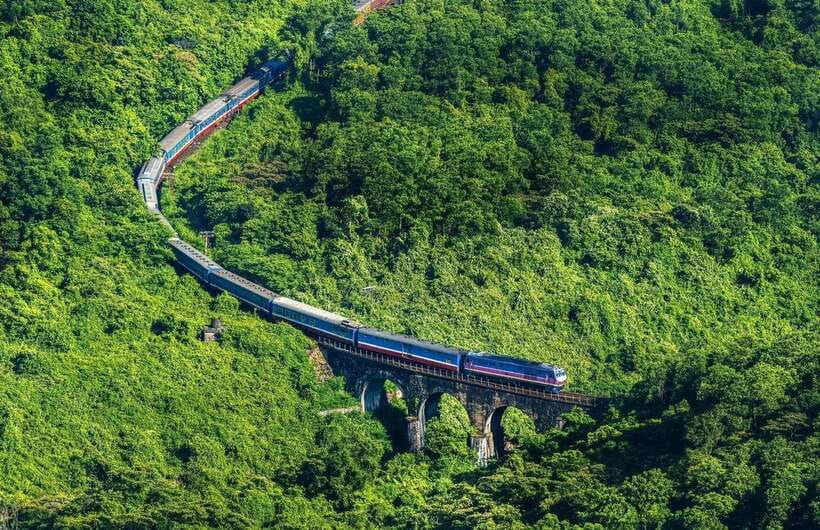 Da Nang: Hue Imperial Day Trip, Hai Van Pass Train, & Lunch - Why the Hai Van Pass train makes this trip worthwhile