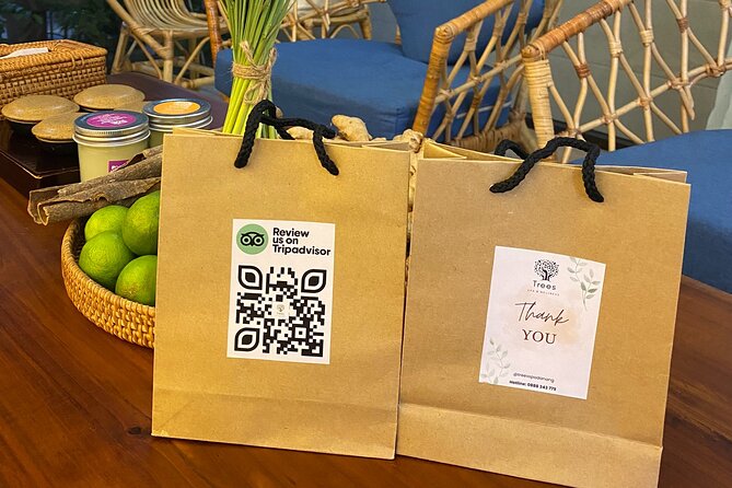 Da Nang: Private 90 minutes Aroma Massage by Trees Spa - Tea, coffee, and the small gift at the end