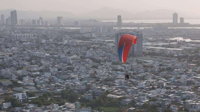Da Nang Private paragliding experience on Monkey Mountain - How safe and friendly is the operation?
