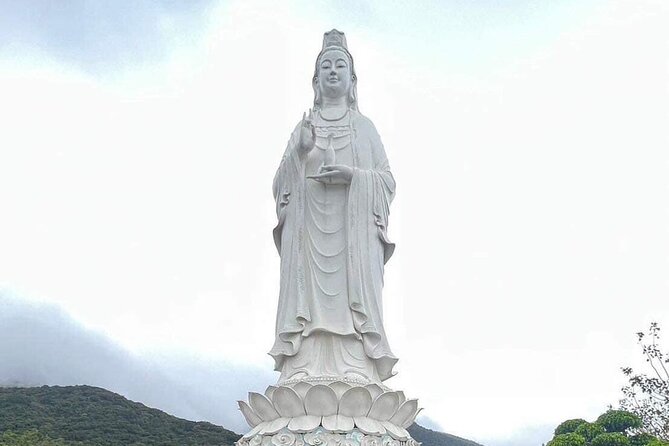 Da Nang to Ba Na Hills & Golden Bridge by private car - The Golden Bridge and its giant stone hands