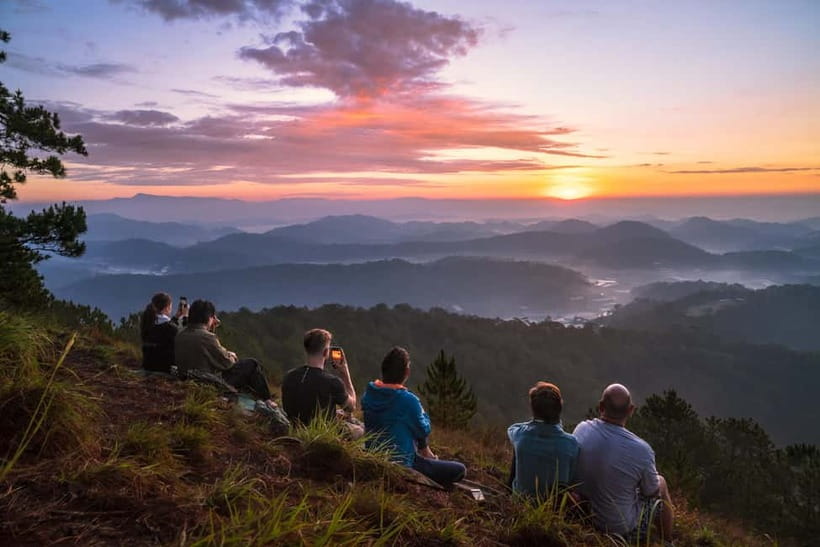 Dalat: Cloud Chasing packaged hike - Sunrise Pickup Included - Coffee, Toast, and Artichoke Tea at the Top