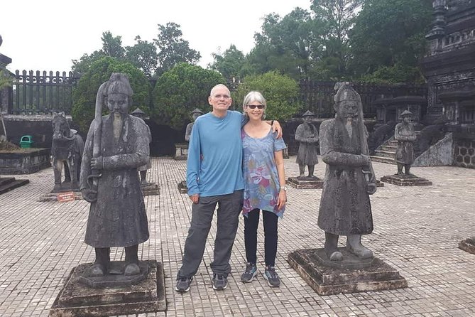 Daytrip to Hue Imperial Palace, Royal King Tomb &Perfume River via Hai Van Pass - What the private format adds