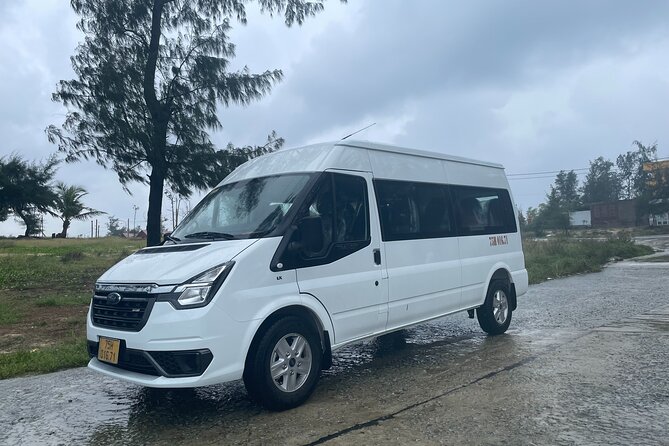 Deluxe Transfer Hue to Hoi An by Amazing way - Crossing Hai Van Pass at midday
