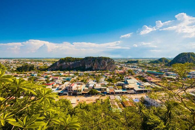 Deluxe Transfer Hue to Hoi An by Amazing way - Marble Mountains and the final run to Hoi An
