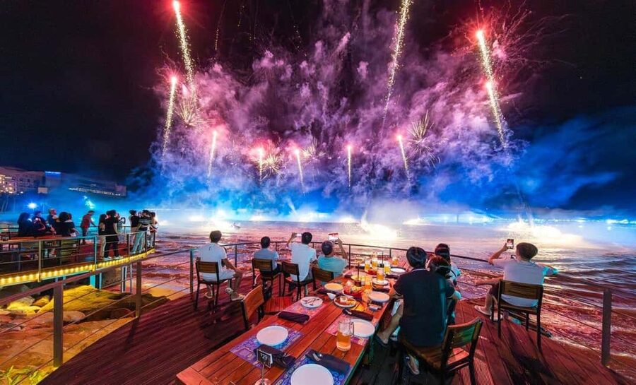 Dinner with Symphony Show And Firework Of Kiss Of The Sea - Arriving at Sun Bavaria GastroPub around 7 pm