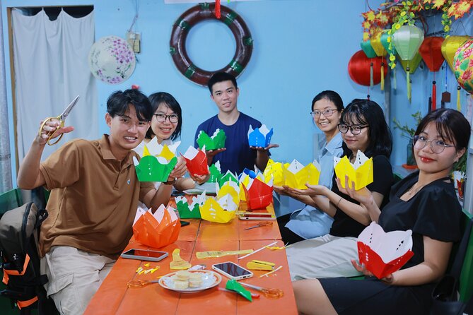 Discover Hoi An by Bamboo Basket and Lantern Boat - Returning to Hoi An for the Lantern Ritual