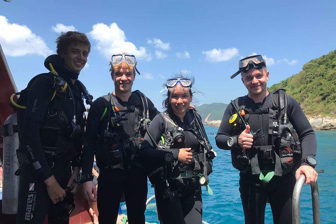 Discovery Scuba Diving on Hon Mun Island in Nha Trang - Learning the basics before you leave the shallows