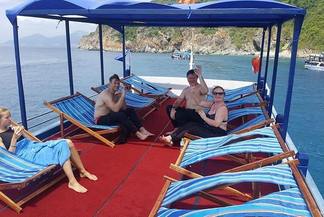 Discovery Scuba Diving on Hon Mun Island in Nha Trang - First open-water session around Hon Mun Island