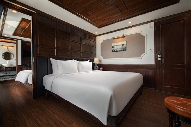 Doris Cruise 5 star cruise 3 days visiting Halong - Lan Ha Bay - The cabin, meals, and onboard rhythm