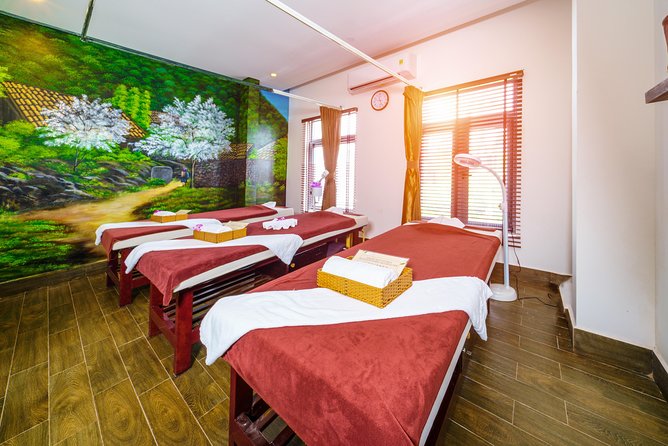 Dry Deep Bodywork (Dry | Thai–Shiatsu based) - Tea, snacks, and the small meal afterward