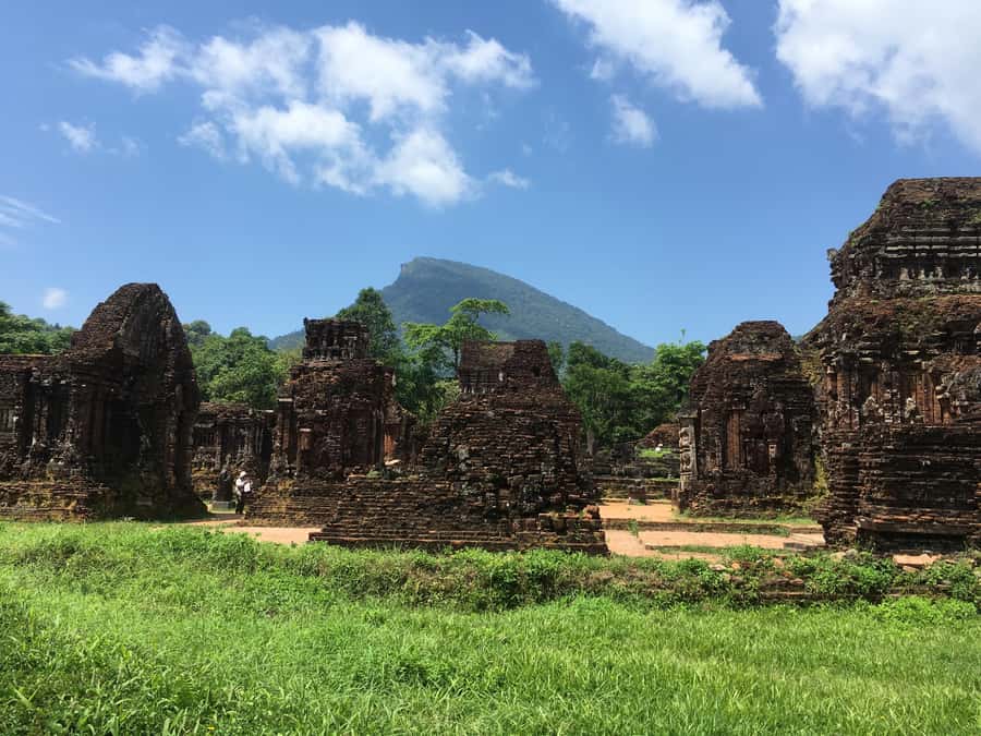 Early My Son tour/transfer to avoid crowd and the heat - Entering My Son Sanctuary before the crowds