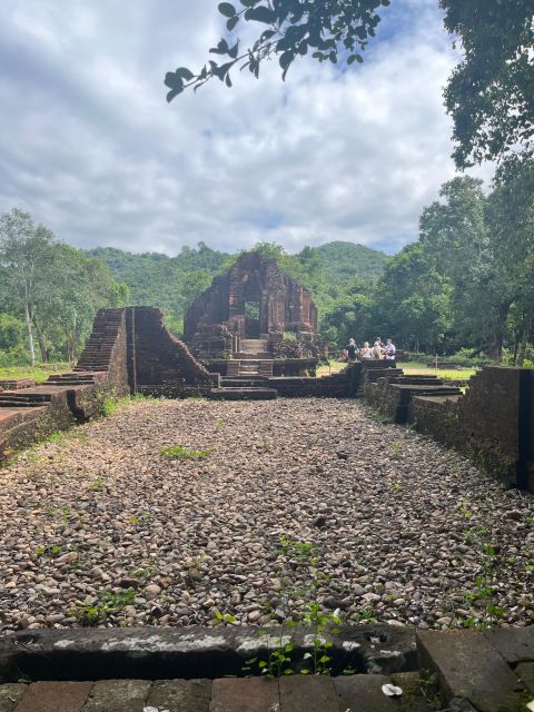 Early My Son tour/transfer to avoid crowd and the heat - Champa temples, carvings, and unanswered building methods