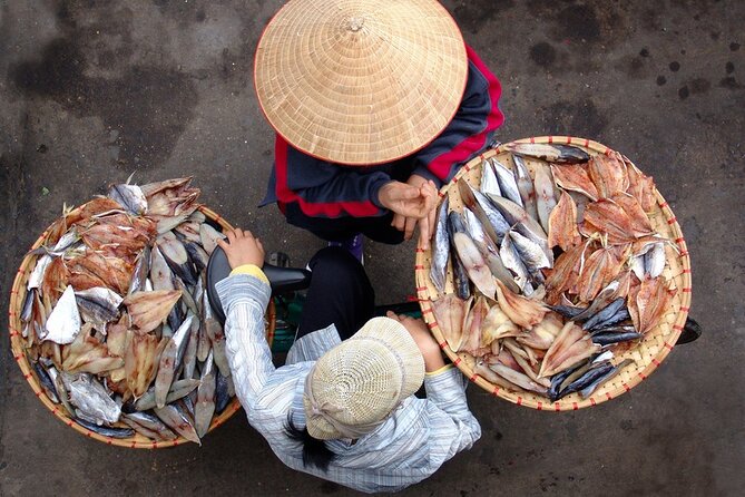 Eat Like a Local: Hanoi Street Food Adventure - Starting at Dong Xuan Market