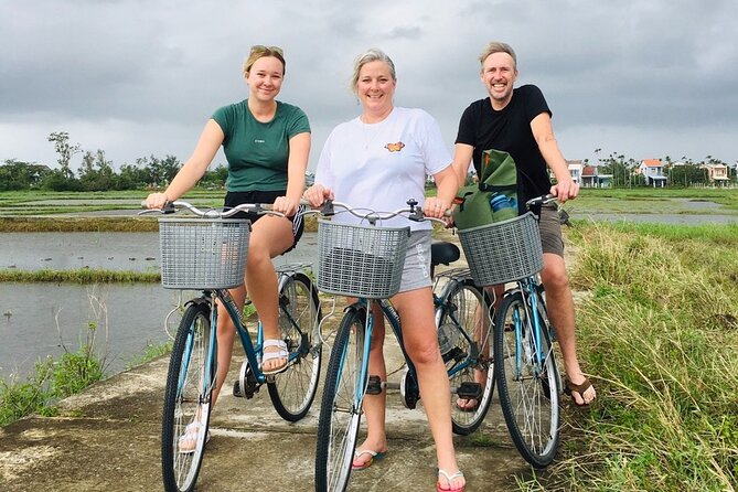 Eco Basket Boat By Bicycle and Vietnamese Set Menu - The guide can make the day easier