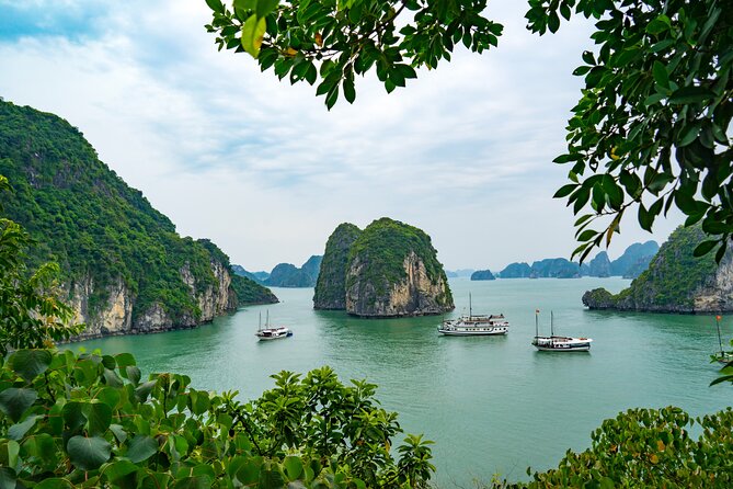 Emperor Cruise Halong: 3 Days 2 Nights Hideaway - Why three days makes more sense than a quick Halong Bay cruise