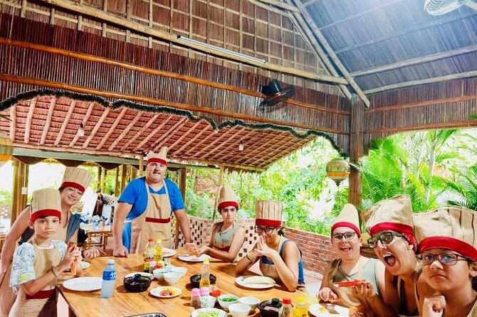 Experience Local Market and Boat Ride with Cooking Class - Timing, pickup, and cancellation advice