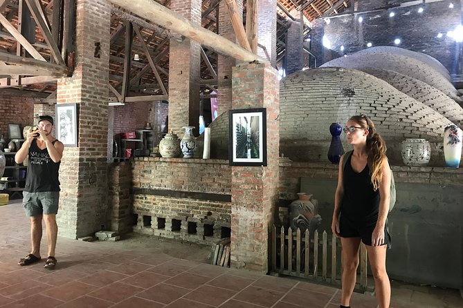 Explore Bat trang village & Ceramics factories with local guide - Seeing the residential side of Bat Trang