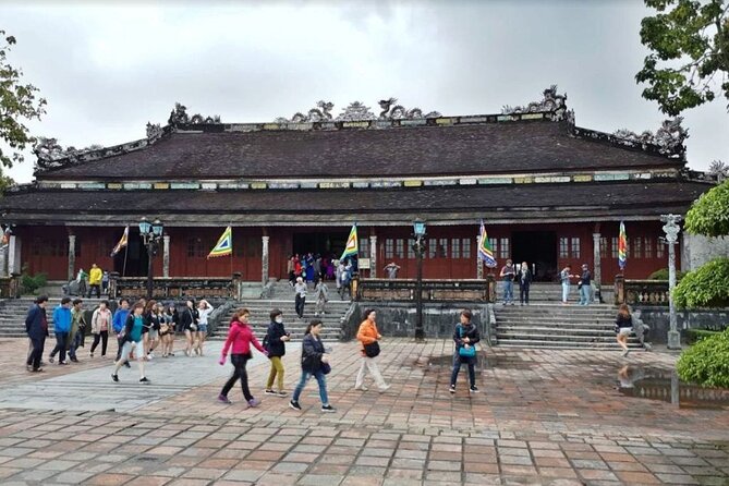Explore Hué in Style: 5-Hour City Tour with Car Rental - Dong Ba Market for everyday Hue