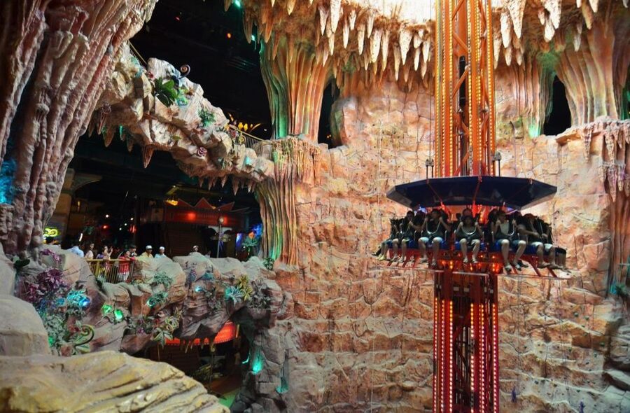 From Da Nang: Ba Na Hills and Golden Bridge tour & options - The Golden Bridge and its changing weather