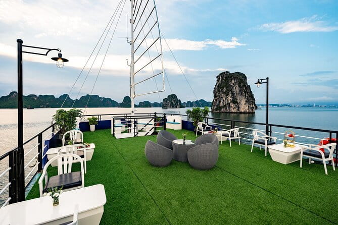 From Hanoi: 1-Day Halong 5-Star Cruises with Big & Small Groups - Boarding at Tuan Chau Island