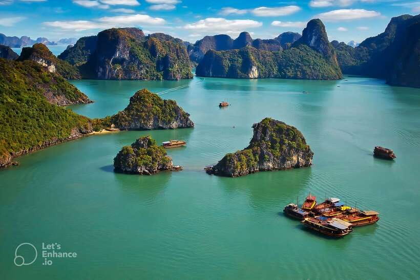 From Hanoi: 1 -Day Halong Bay Cruise With Big & Small Groups - Lunch, guide service, and life on the boat