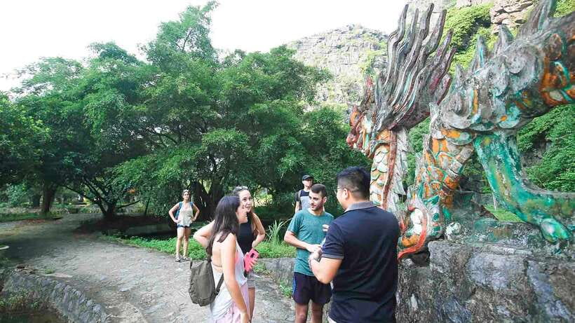 From Hanoi: 1-Day Ninh Binh Highlights Tour with Lunch - The morning bus ride and Hanoi pickup