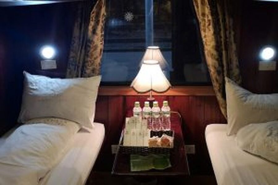 From Hanoi: 2-Day 2-Night Sapa Tour by Overnight Train - Early arrival at Lao Cai and the first morning in Sapa