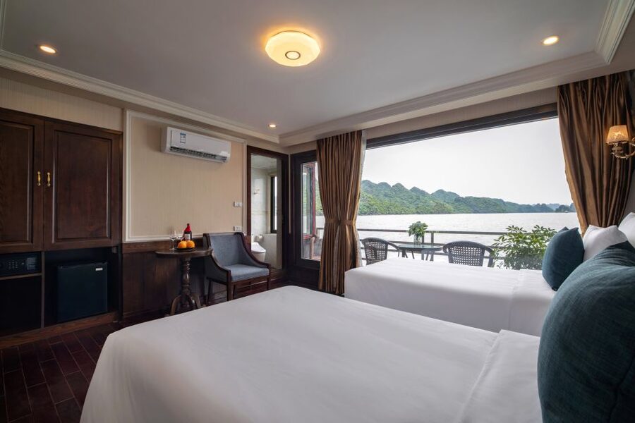 From Hanoi: 2-Day Halong and Lan Ha Bay La Pandora Cruise - Early morning views and Dark and Bright Cave