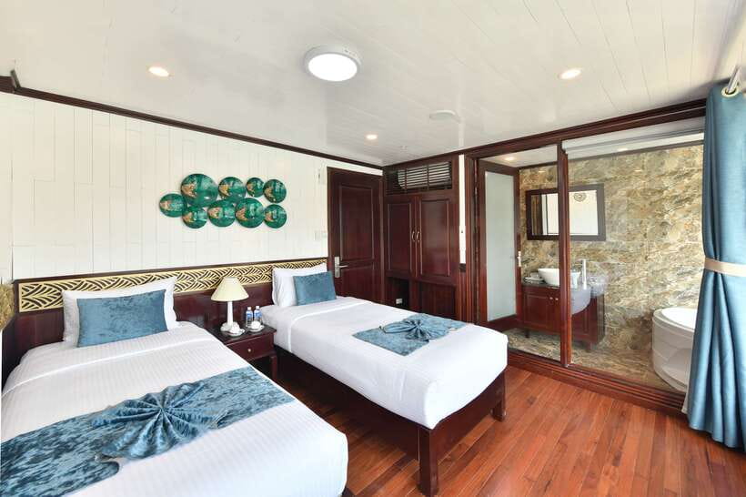From Hanoi: 2-Day Halong Sapphire Cruise with Balcony Cabin - Spring rolls, sunset, and evening entertainment
