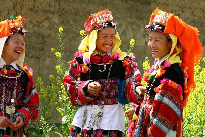 From Hanoi: 2-Day Overnight Sapa Tour by Luxury Van Limousine - Food, cash, weather, and what to pack
