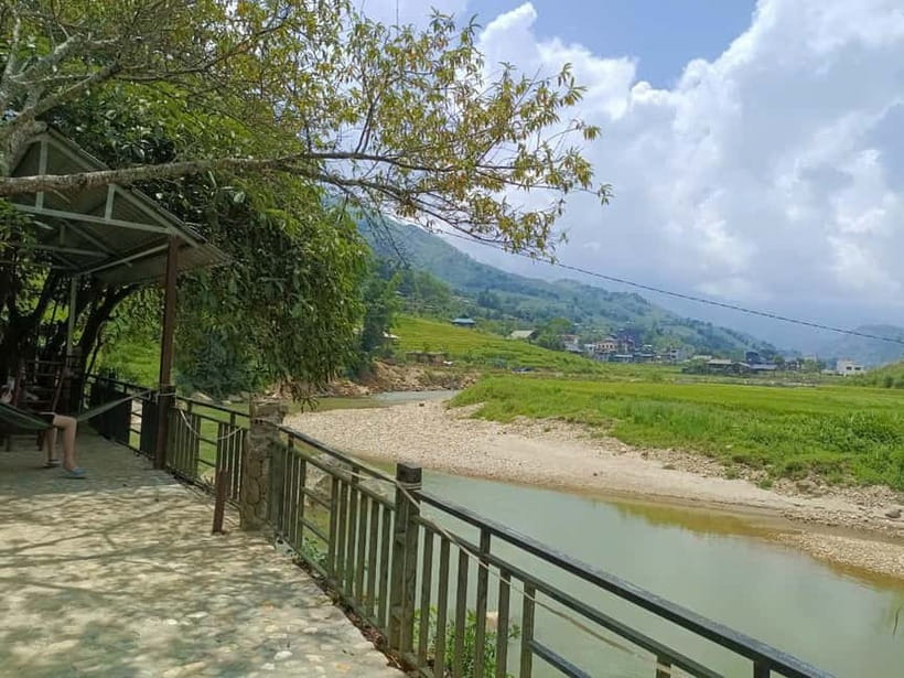 From Hanoi: 2-Day Sapa Limo Bus Tour & Fansipan Peak Visit - Riding the cable car to Fansipan