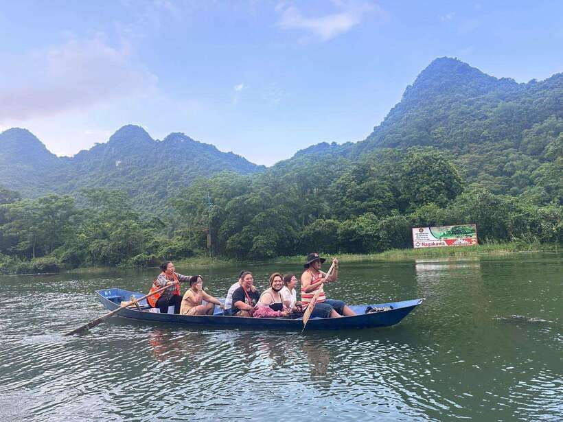 From Hanoi: Full-Day Perfume Pagoda Group Tour with Lunch - What to pack for the ten-hour outing
