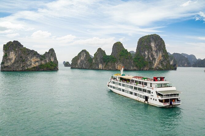 From Hanoi: Ha Long Bay Day tour 4-Star with Kayaking - What the $40 Ha Long Bay day tour actually offers
