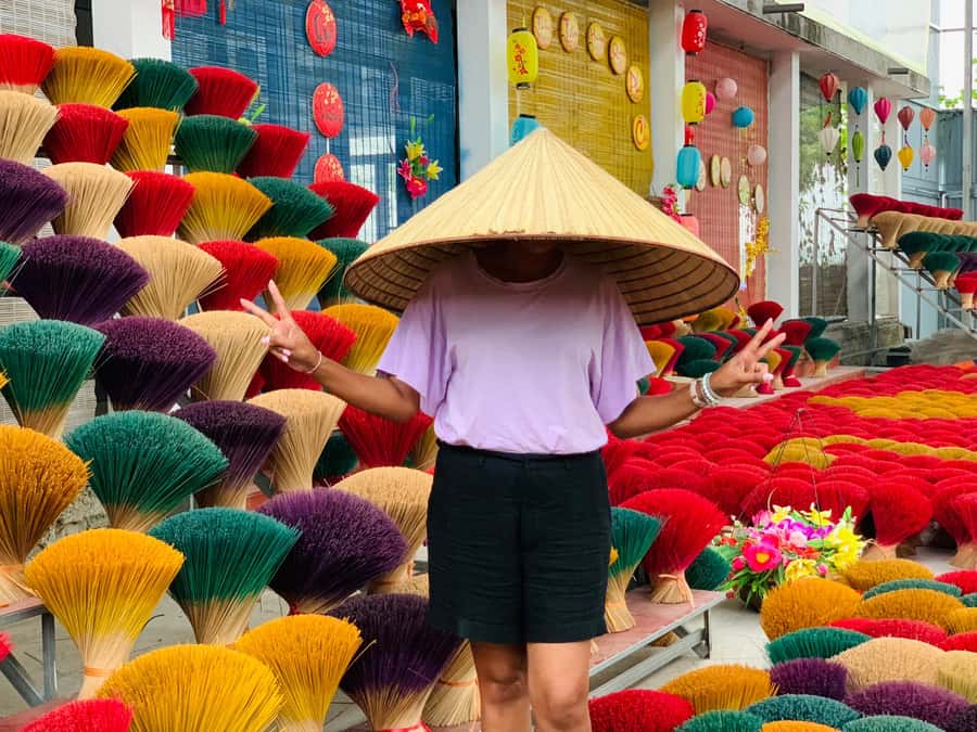 From Hanoi: Incense Village, Conical Hat and HaThai Art Tour - What can make the day less enjoyable