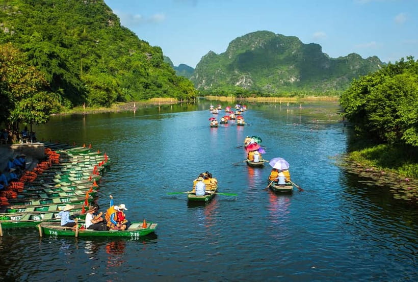 From Hanoi: Ninh Binh Boat Ride, Mua Cave Hike, Temple Visit - Hoa Lu puts Vietnam’s early royal past into place