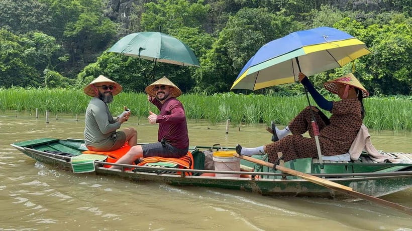 From Hanoi: Ninh Binh, Hoa Lu, Tam Coc, & Mua Cave Day-Trip - The Vietnamese buffet lunch in Ninh Binh