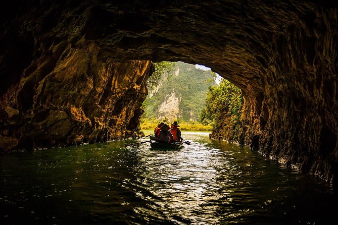 From Hanoi: Ninh Binh Tour Highlights - Transfer & Buffet Lunch - Mua Cave and the 500-step climb