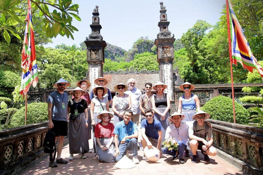 From Hanoi/NinhBinh: HoaLu-Bai Din- TrangAn- MuaCave-BichDon - Mua Cave and the 500-step test