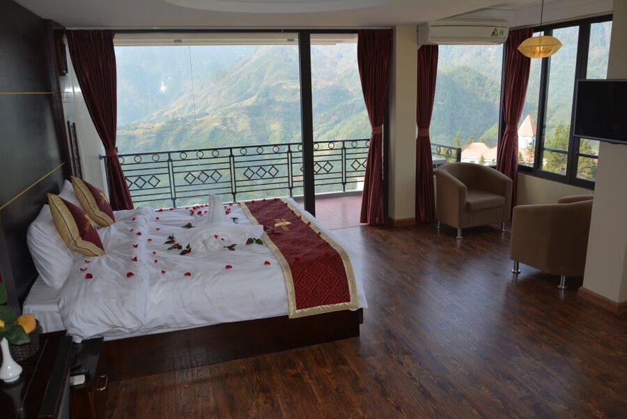 From Hanoi: Sapa 3-Day Medium Trek and Limousine Trip - Why the local guide matters so much