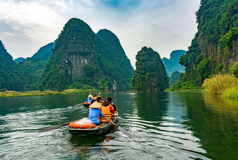 From Hanoi: Trang An Eco-tourism -Bai Dinh pagoda & Mua Cave - A guide can make or break this day