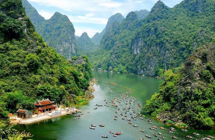 From Hanoi: Trang An eco-tourism - Hoa Lu ancient & Mua Cave - Five things to know before booking