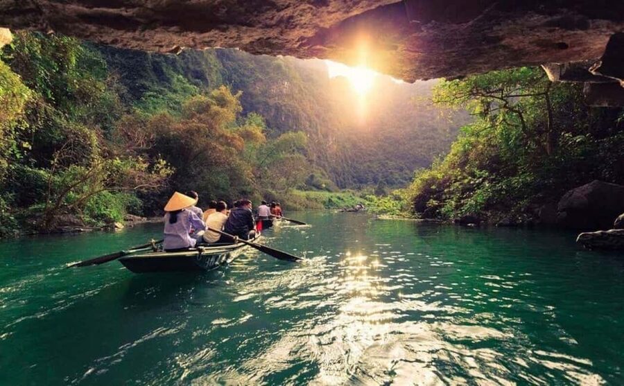 From Hanoi: Trang An eco-tourism - Hoa Lu ancient & Mua Cave - Hoa Lu, Vietnam’s early royal capital