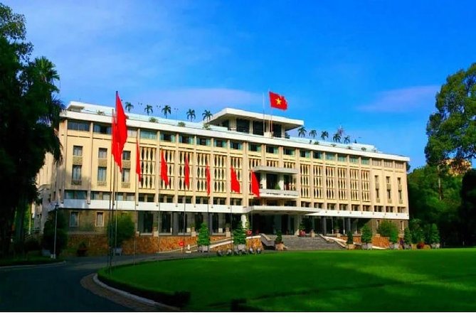 From HCM: Cu Chi Tunnels & Highlights City Full-Day Tour - Notre Dame Cathedral and the Old Central Post Office