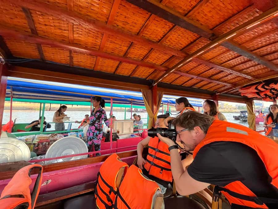 From HCM: Mekong Delta & Cai Rang Floating Market 2-Day Tour - Village stops, fruit, honey tea, and local music
