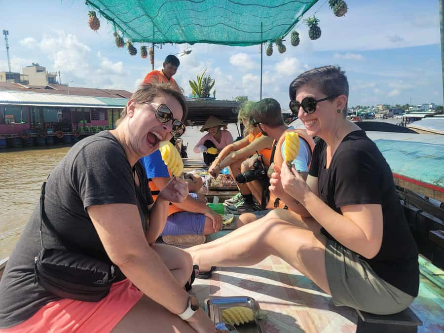From HCM: Mekong Delta & Cai Rang Floating Market 2-Day Tour - Lunch and the road to Can Tho