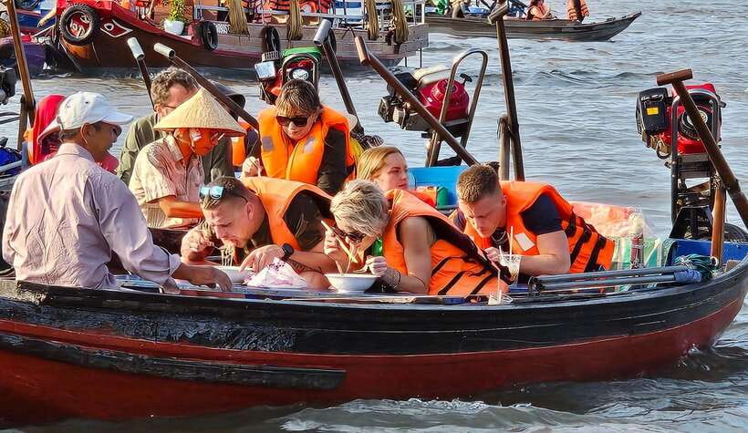 From HCM: Mekong Delta Can Tho Floating Market 2-Day Tour - Small canals and coconut country in Ben Tre