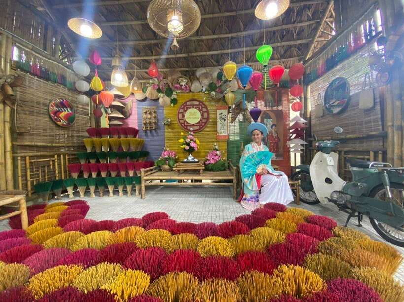 From Hue : Full-Day City Highlights Tour with Lunch - Cruising to Thien Mu Pagoda on the Perfume River
