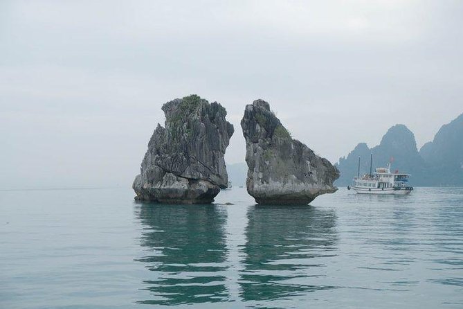 From your cruise port to Hanoi 1 day with our driver - The confusing Ha Long Bay boat details