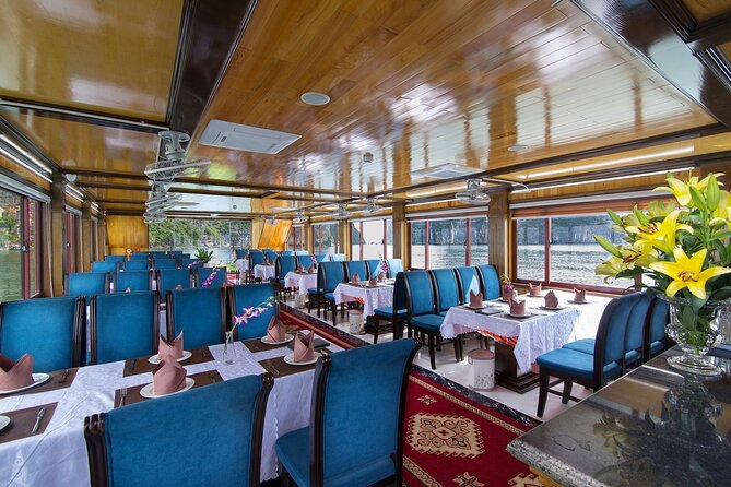 Full Day-All Inclusive: Halong Bay-Lan Ha Bay-Bai Tu Long Bay - Hanoi to Tuan Chau: a long morning before the cruise
